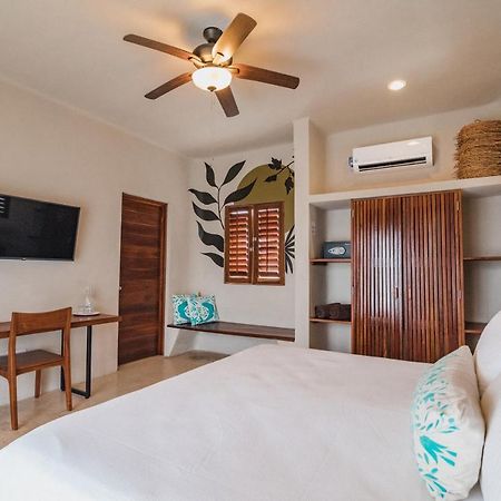 Blue Palm Bacalar Hotel Exterior photo