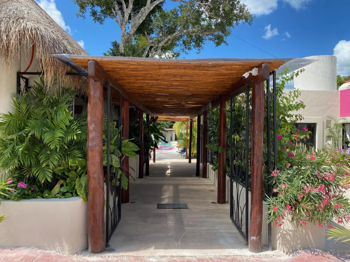 Blue Palm Bacalar Hotel Exterior photo