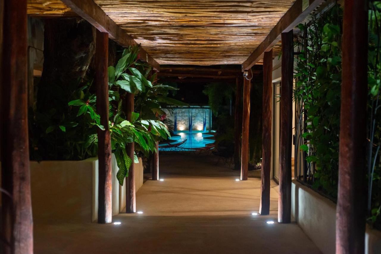 Blue Palm Bacalar Hotel Exterior photo