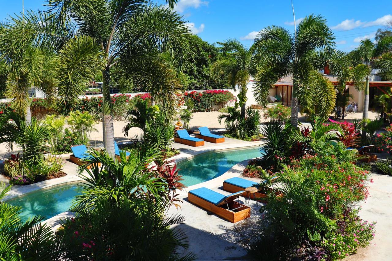 Blue Palm Bacalar Hotel Exterior photo