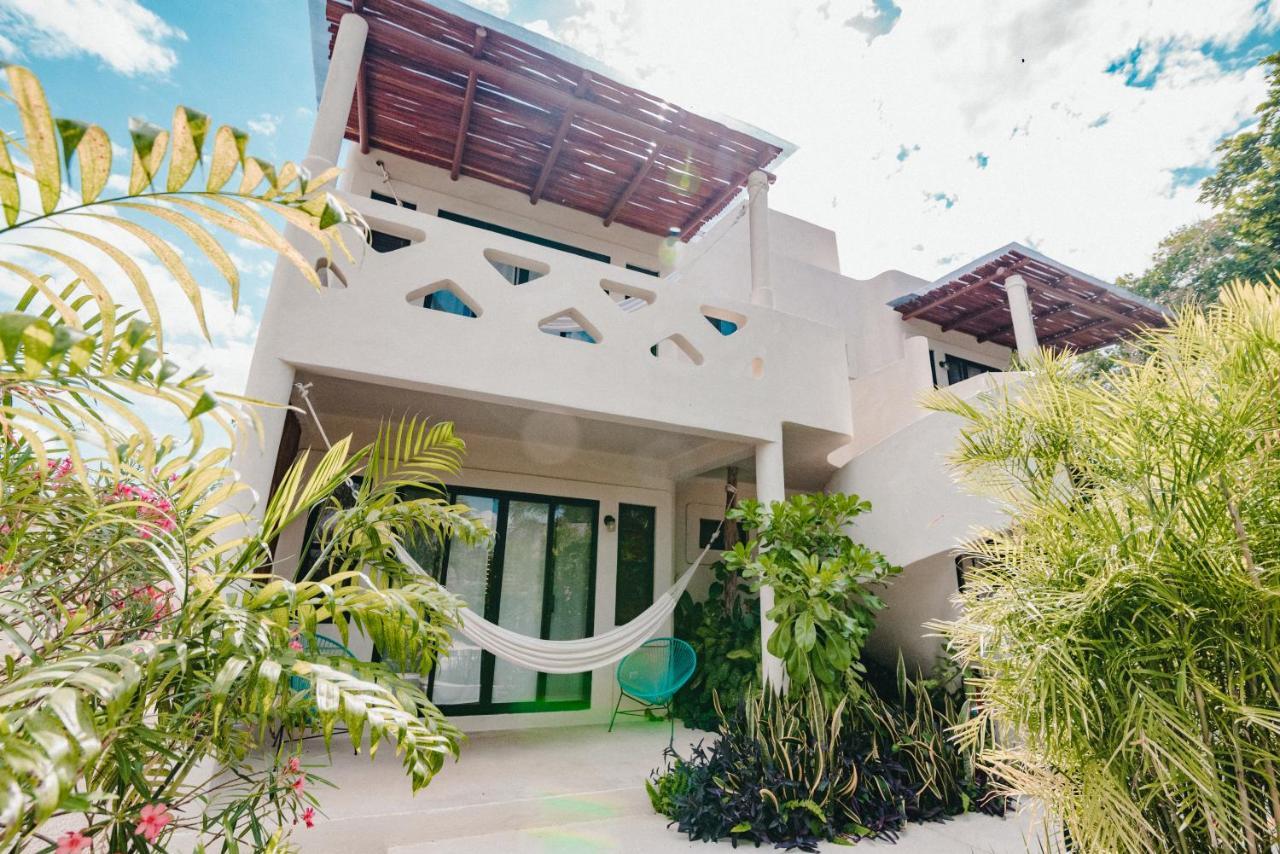 Blue Palm Bacalar Hotel Exterior photo