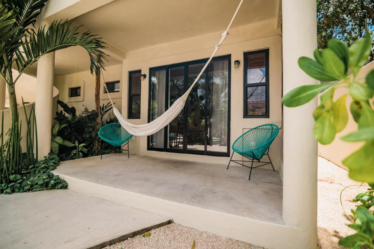 Blue Palm Bacalar Hotel Exterior photo